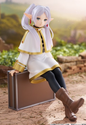 Desktop Cute 葬送的芙莉莲 芙莉莲~行李箱~