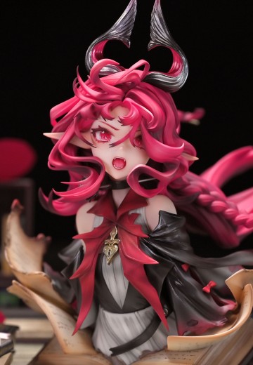 明日方舟 妮芙 于历史中怒号