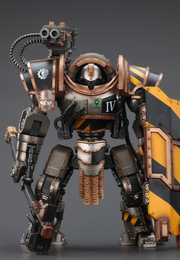 战锤：荷鲁斯之乱 钢铁勇士 铁环多米塔钢铁级自动战斗机器人 配备卡彻锐型战斗盾和重力破碎锤 | Hpoi手办维基