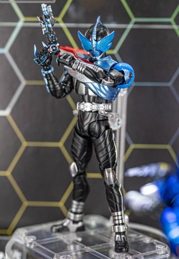 S.H.Figuarts（真骨雕制法） 假面骑士雷蜓 骑士形态 | Hpoi手办维基