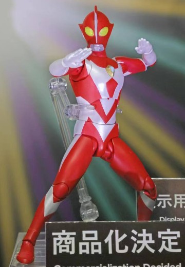 S.H.Figuarts 哉阿斯奥特曼