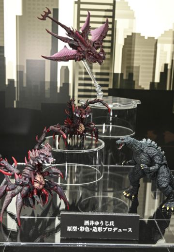 S.H.MonsterArts 哥斯拉二世&戴斯特洛伊亚进化套装 | Hpoi手办维基