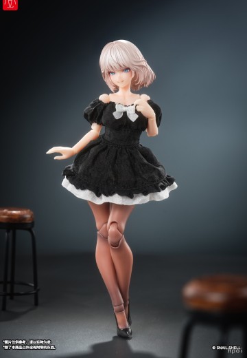 真丝材质泡泡袖连衣裙（黑色）