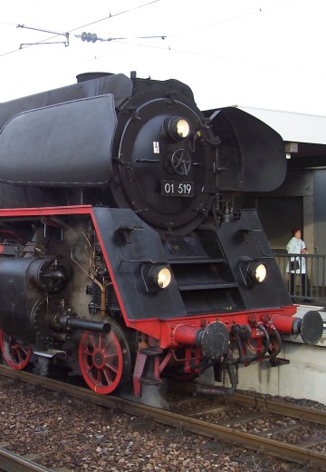民主德国铁路BR01.5 4-6-2蒸汽机车火车