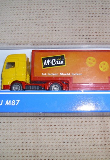 1835 MAN 4×2牵引车+广告半挂拖车 | Hpoi手办维基