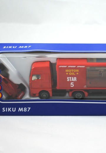 1831 MAN 4×2牵引车+赛车运输半挂拖车+赛车