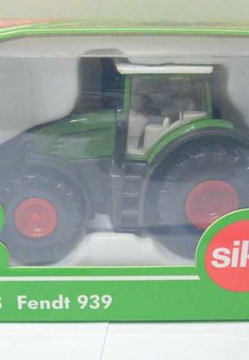 1868 芬特939拖拉机 | Hpoi手办维基