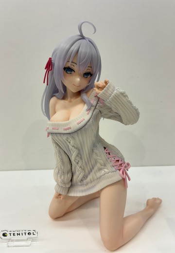 TENITOL 大号压泡面 不时用俄语小声说真心话的邻桌艾莉同学 艾莉 针织衫