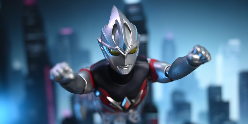 万代 S.H.Figuarts 亚刻奥特曼