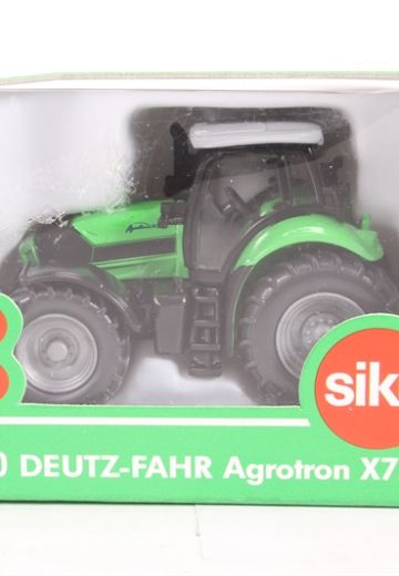 1880 道依茨-法尔Agrotron X720拖拉机