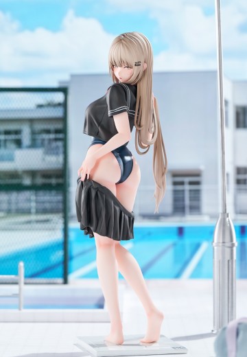 泳池开放日！更衣准备中... 柚子