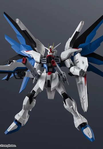机动战士高达 SEED GUNDAM UNIVERSE ZGMF-X10A 自由高达 新版