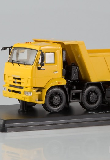 1/43 1239 卡玛斯6540 8×4自卸卡车(facelift)；黄色涂装