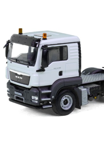 03-1118 man tgs l 6x4牵引卡车