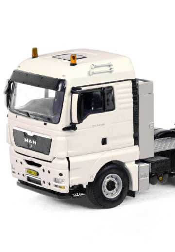 03-1043 man tgx xlx 6x4牵引卡车