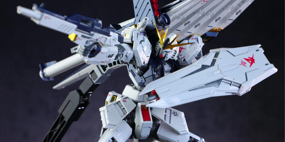RG RX-93 ν高达 [Titanium Finish]