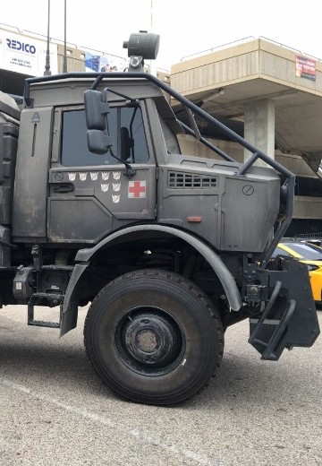 梅赛德斯-奔驰乌尼莫克U5000/5023军用卡车