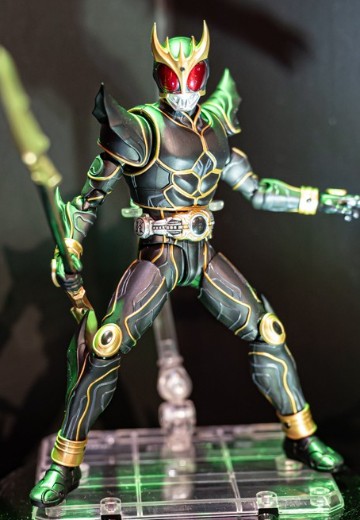 S.H.Figuarts（真骨雕制法）假面骑士空我 究极形态 -凄厉的战士空我