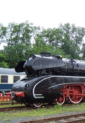 德国联邦铁路BR10型4-6-2蒸汽机车