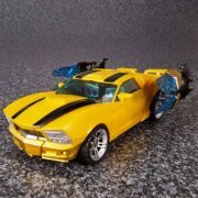 变形金刚 ジェネレーションズ TG-26 バンブルビーゴールドバグ