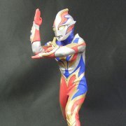 大怪兽系列 梦比优斯奥特曼 凤凰勇者形态