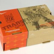 变形金刚 スポーツレーベル コンボイ feat.ナイキ FREE7.0 玛丽ンカラーVer.