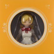 REAL ACTION HEROES RAH MGM 魔法少女小圆 巴麻美 制服Ver. （WF2014（夏） 开催记念商品）