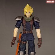 クライシス・コア - 最终幻想VII PlayArts 克劳德・史特莱夫