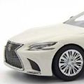 1/43 雷克萨斯 LS500 (声波石英/白珍珠)