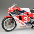 1/12 摩托车系列 No.99 本田 NSR 500 原厂配色