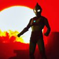 夕陽に立つウルトラマン