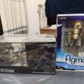 figma，西装saber+银摩托