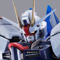 METAL BUILD   自由高达 概念2 雪耀配色版