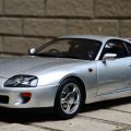 LCD丰田Supra a80 1:18汽车模型拆解细节图