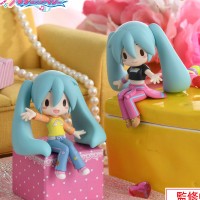 初音未来联名时尚魔女拉芙与贝莉 Fuwa Petit小坐系列精细人偶“初音未来”