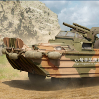 编号:63540 1/35 装甲车辆系列 GMC DUKW-353两栖运输车带105毫米榴弹炮