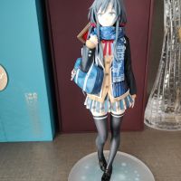 怎么都好，唯一忍不了指甲没有上指甲油哭辽😫