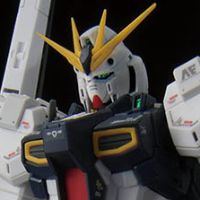 RG 1/144 ν高达（双翼浮游炮装备型）