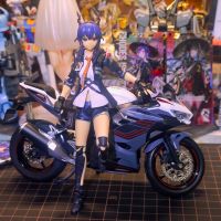 因为没有初晴手办所以只能用肥姑妈搭配摩托模型