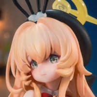 蔚蓝档案 笑脸教授