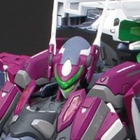 超时空要塞Δ 1/72 VF-31C 超级齐格飞（ 米拉洁·法莉娜·吉纳斯专用机）