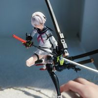 重装女子高中生