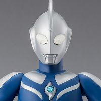 S.H.Figuarts 高斯奥特曼 月神模式