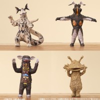 桥本美绪的奥特怪兽雕像。02