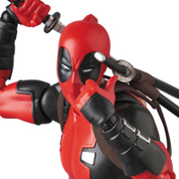 MAFEX 编号082 死侍（古丽希露特色版）