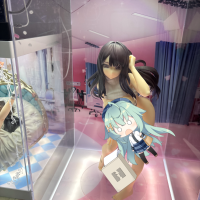 insight肉感少女艾莉