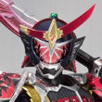 东映英雄网站专属商品  S.H.Figuarts  假面骑士武神铠武 血橙武装《假面骑士联手出击 铠武与巫骑 争夺天下的战国 电影大会战》