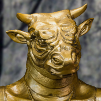 Minaton Bust