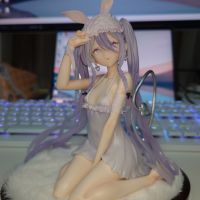 眼镜厂？ 瞌睡兔女郎