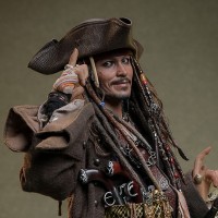 《加勒比海盗5：死无对证》杰克船长1:6比例珍藏人偶（普通版）